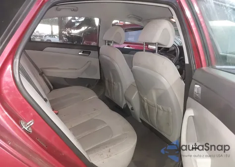 2017 Hyundai Sonata z USA, uszkodzony, nr VIN 5NPE24AF3HH562242